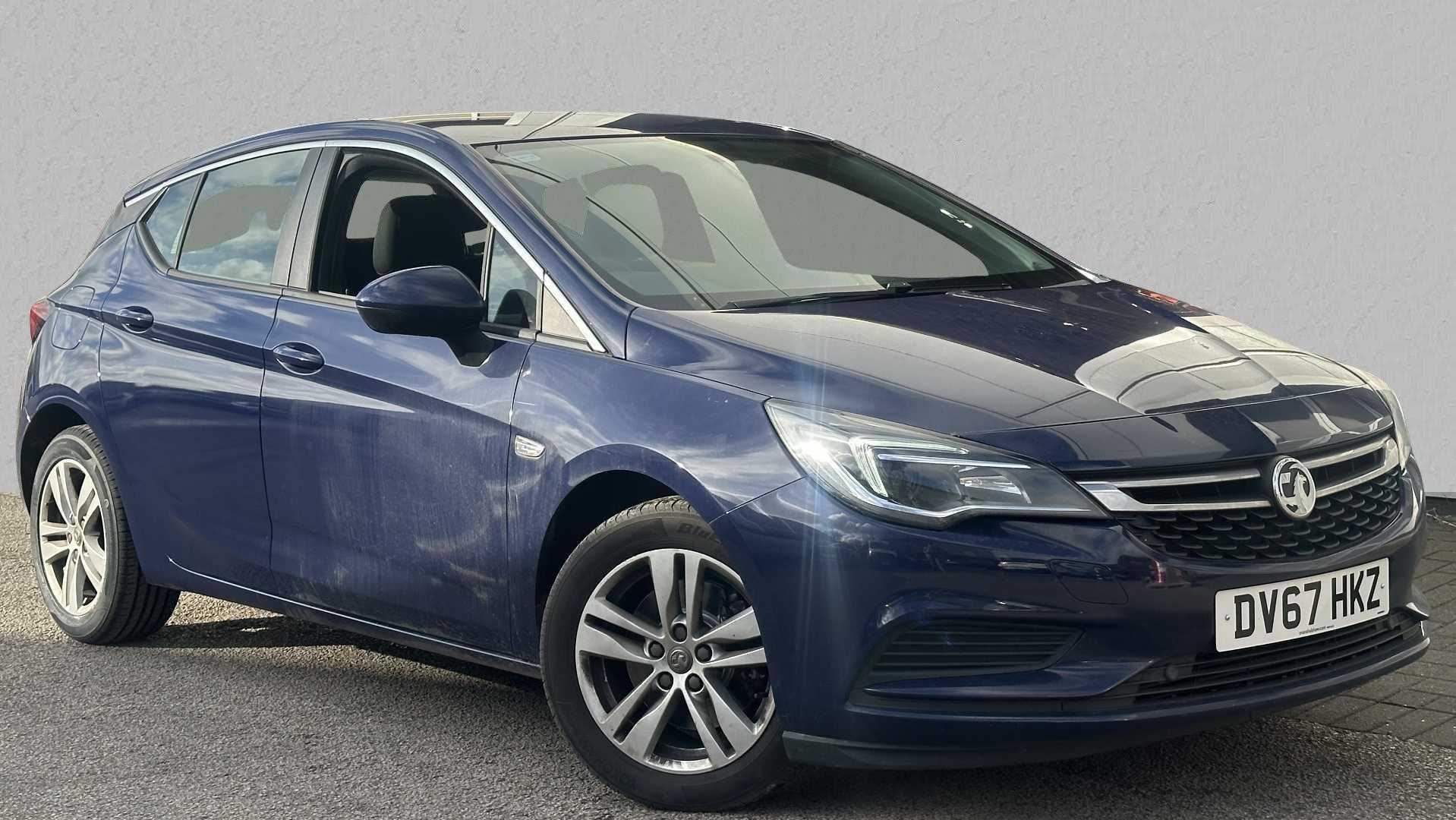 Main listing image - Vauxhall Astra