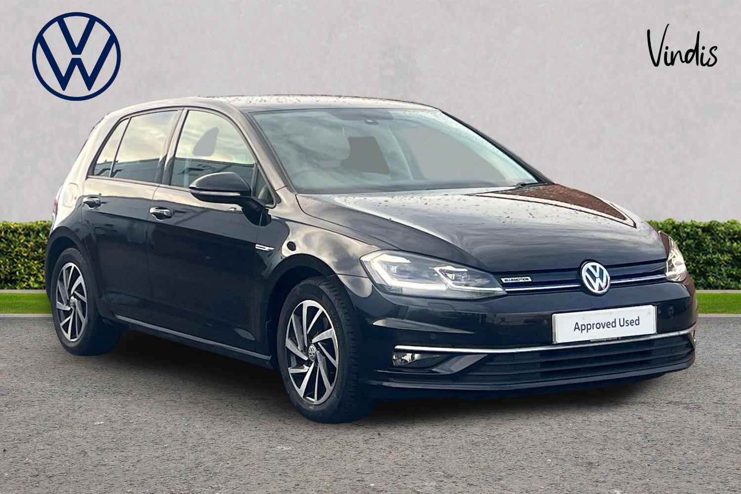 Main listing image - Volkswagen Golf