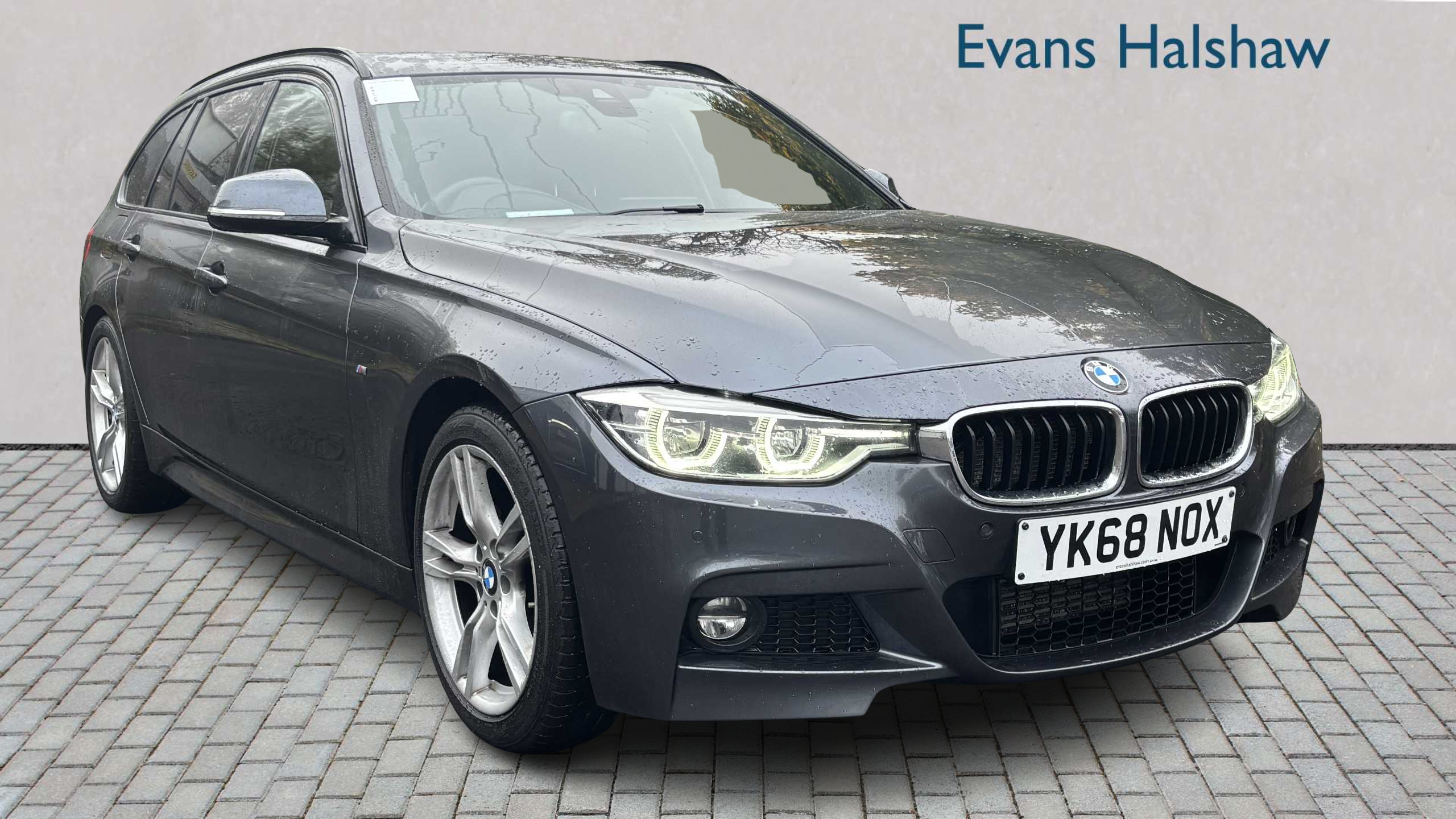 Main listing image - BMW 3 Series Touring