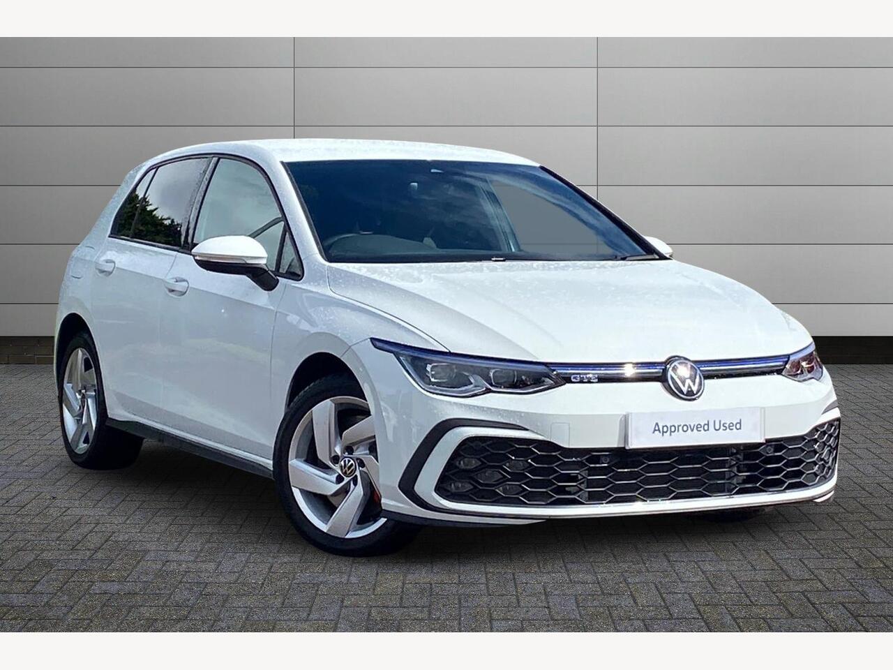 Main listing image - Volkswagen Golf GTE