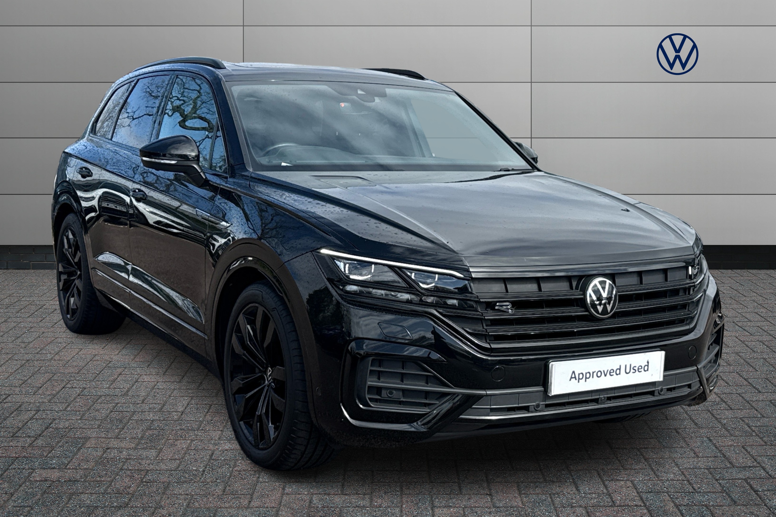 Main listing image - Volkswagen Touareg