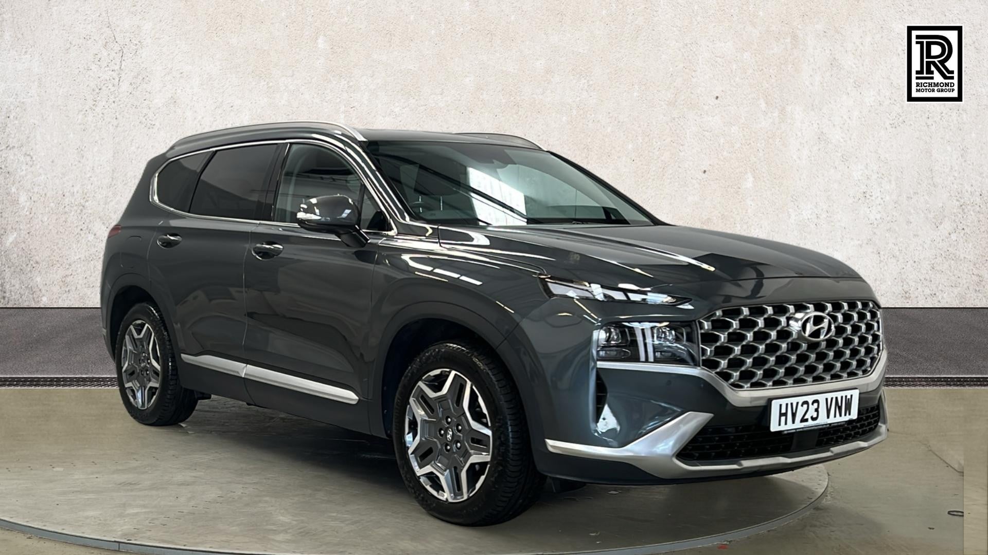 Main listing image - Hyundai Santa Fe