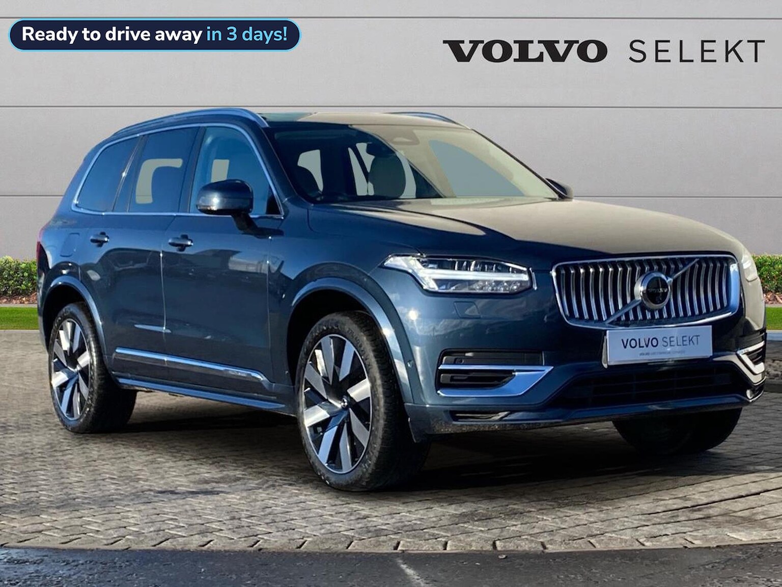 Main listing image - Volvo XC90