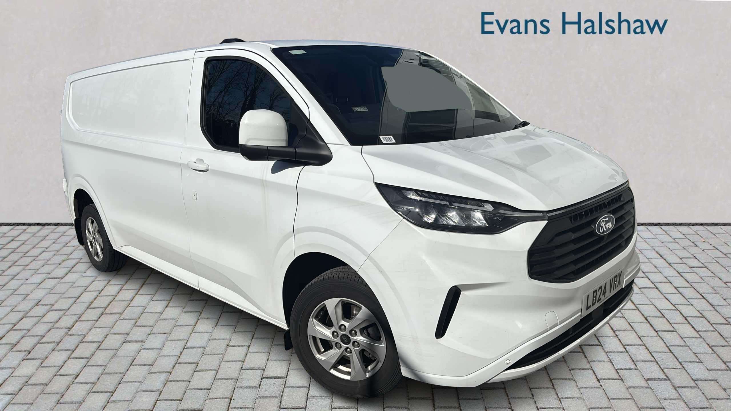 Main listing image - Ford Transit Custom