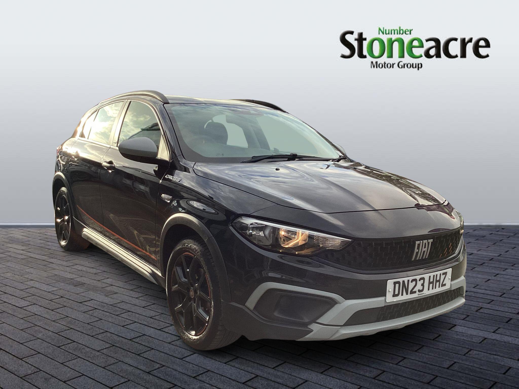 Main listing image - Fiat Tipo Cross
