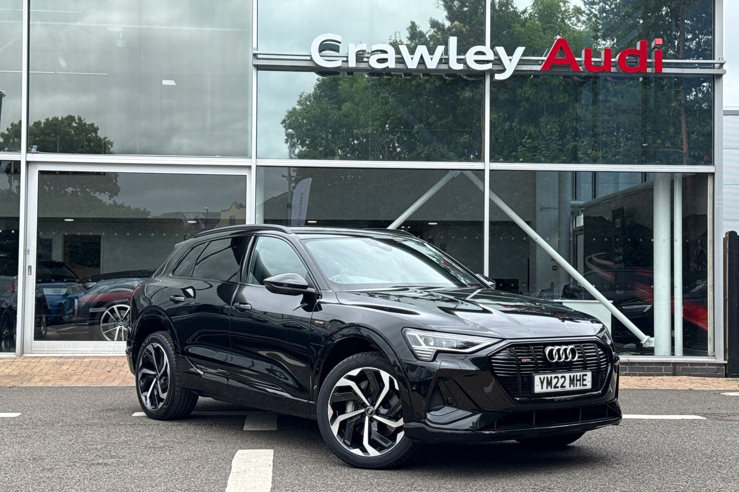 Main listing image - Audi e-tron