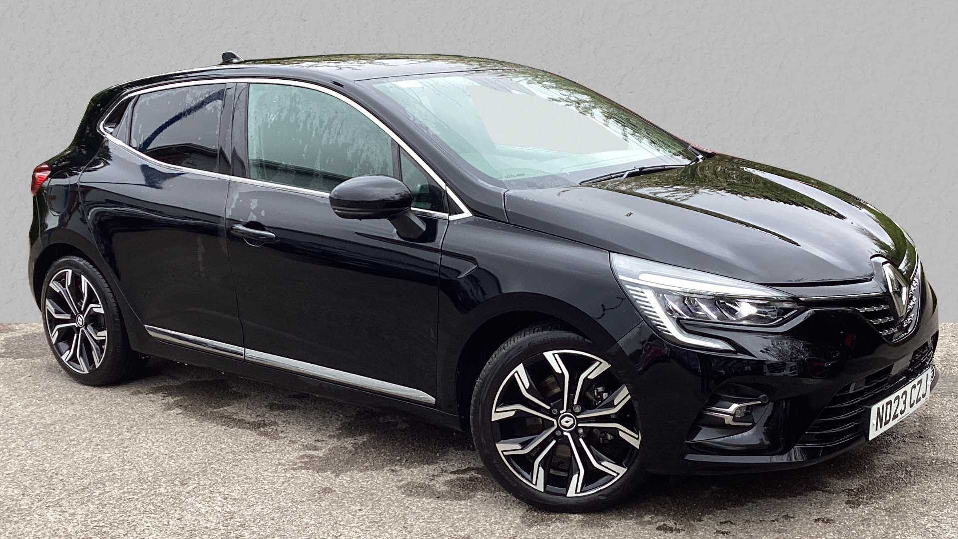 Main listing image - Renault Clio