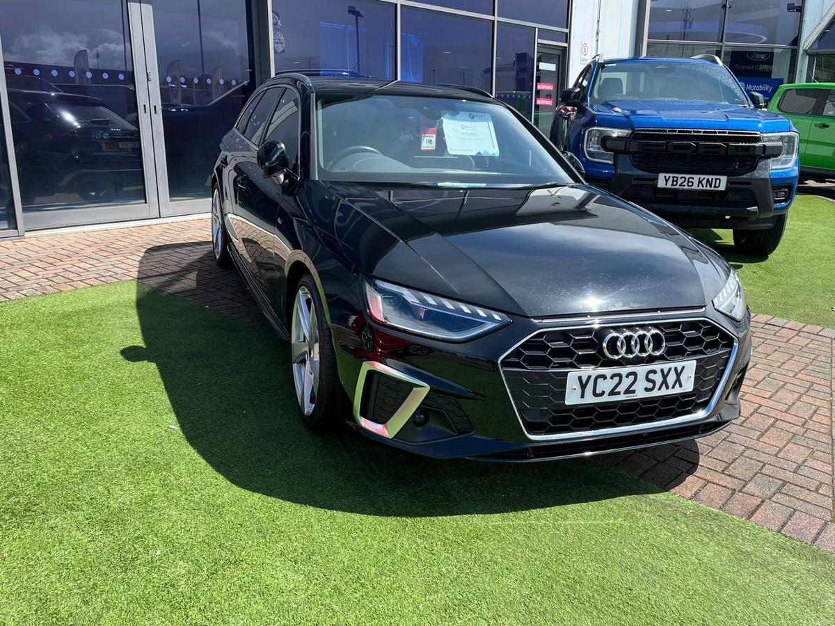 Main listing image - Audi A4