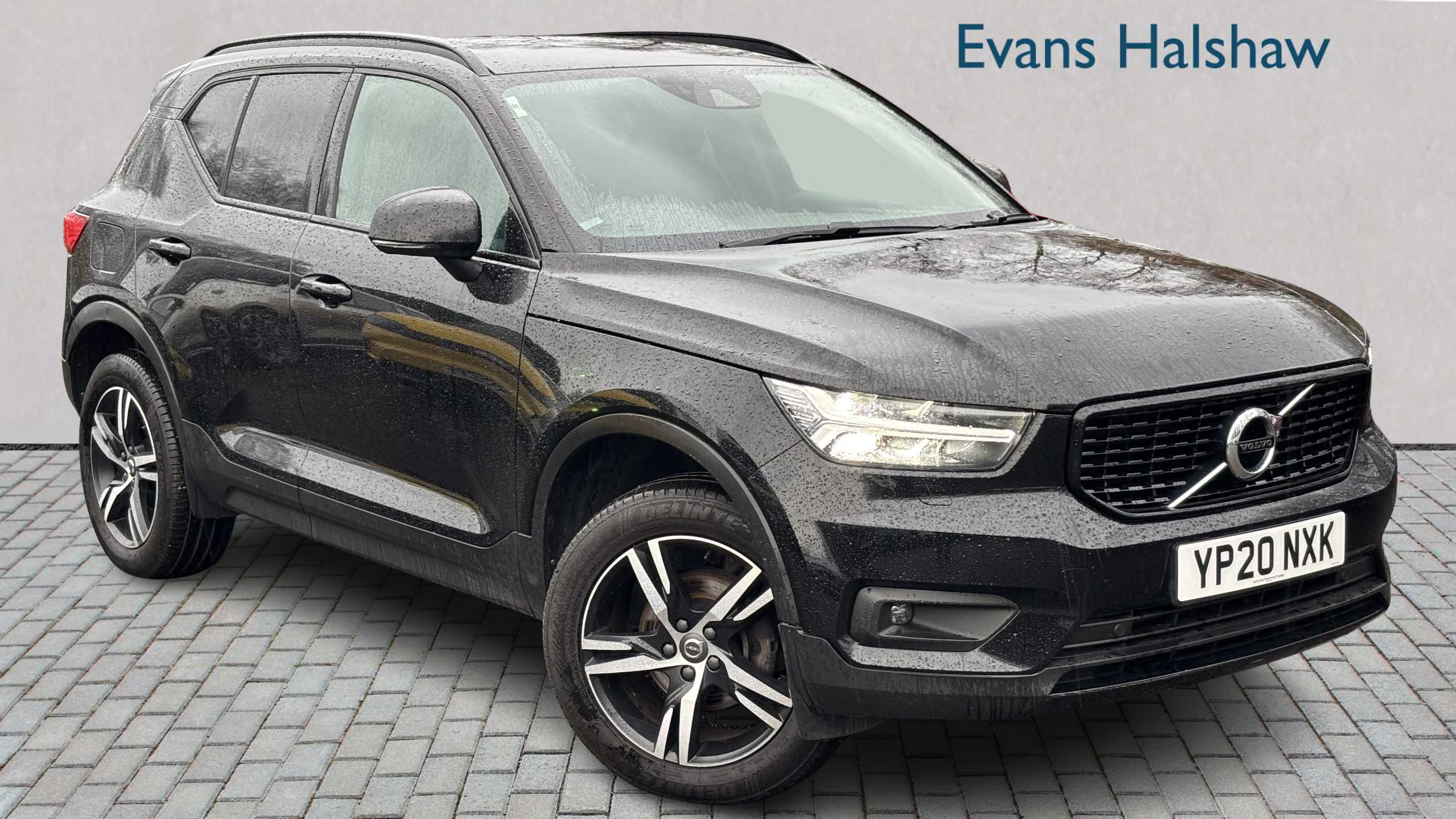 Main listing image - Volvo XC40