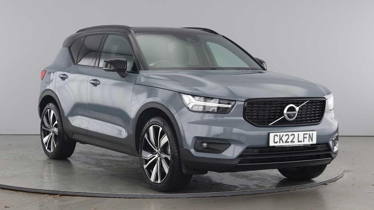 Main listing image - Volvo XC40 Recharge