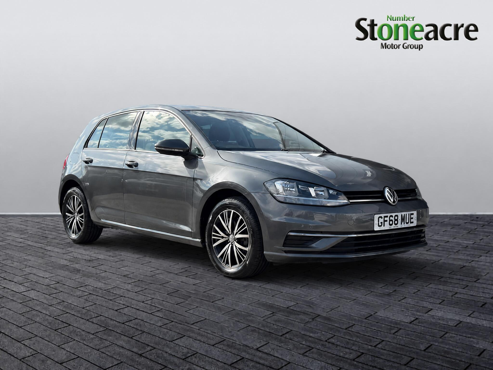 Main listing image - Volkswagen Golf