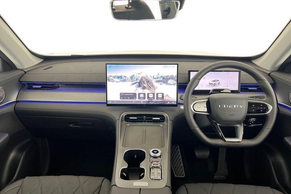 Main listing image - Chery Tiggo 8