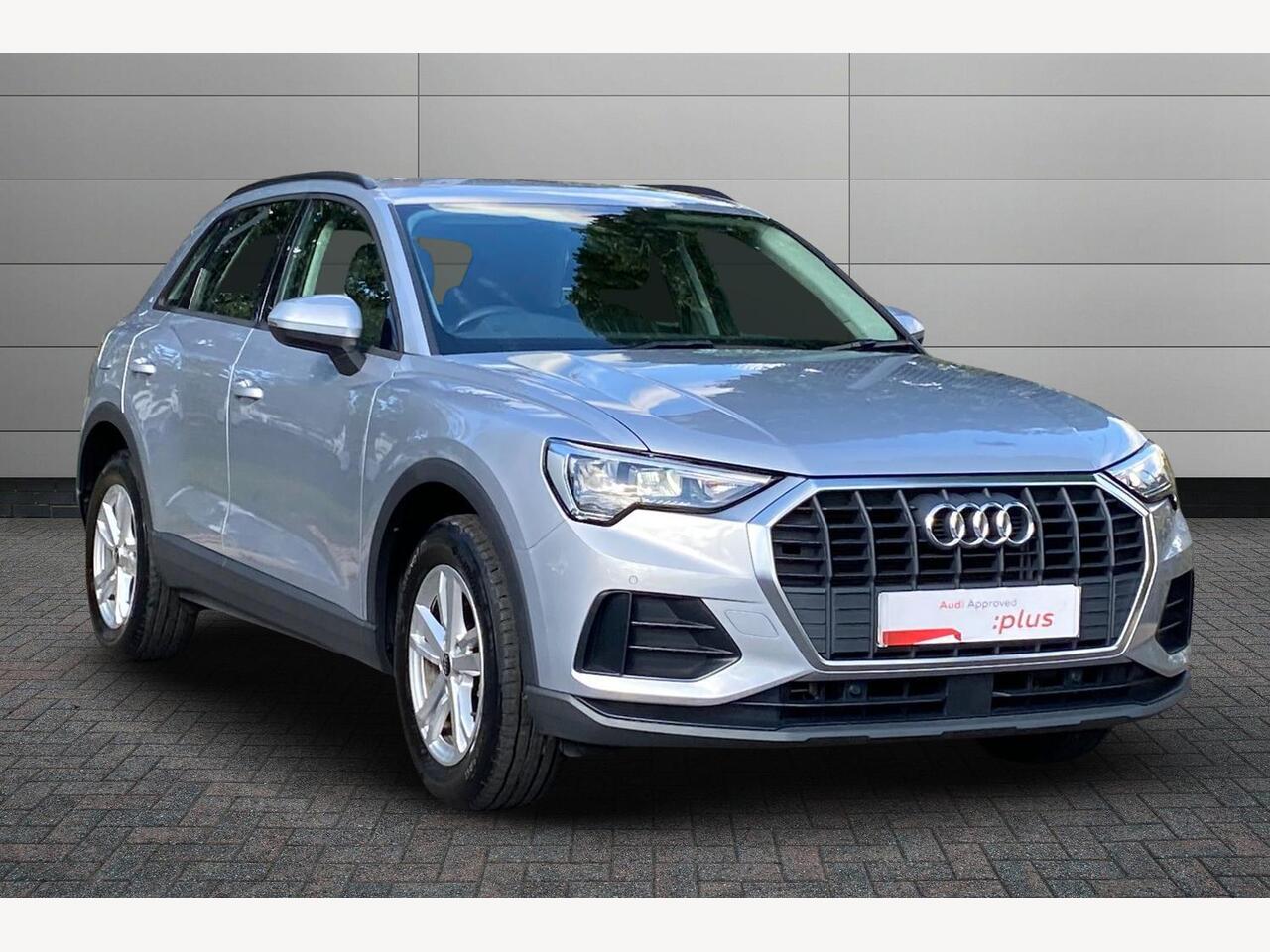 Main listing image - Audi Q3