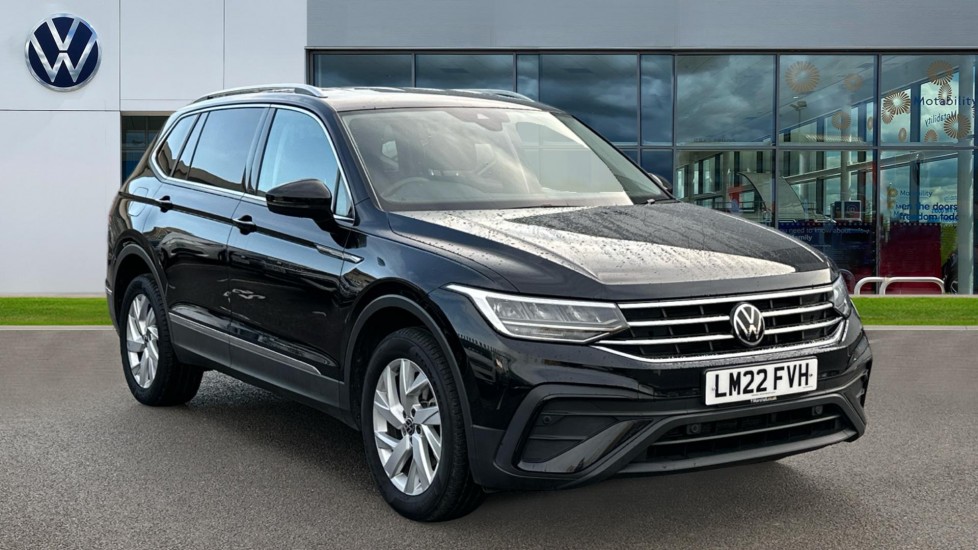 Main listing image - Volkswagen Tiguan Allspace