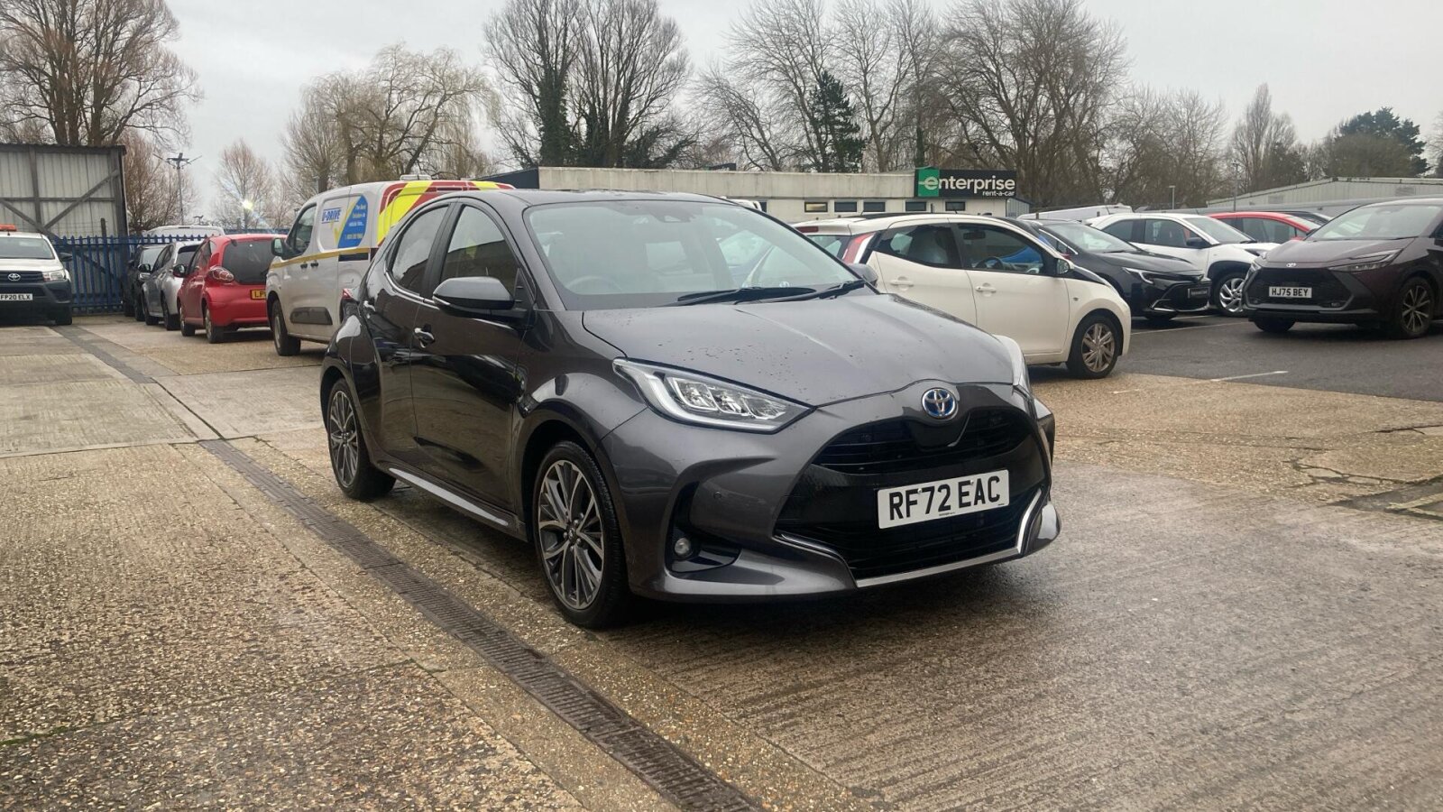 Main listing image - Toyota Yaris