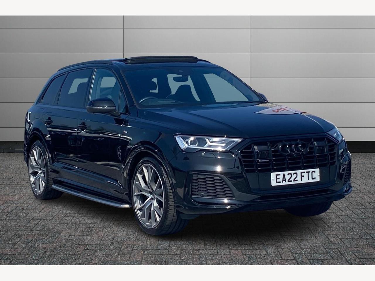 Main listing image - Audi Q7