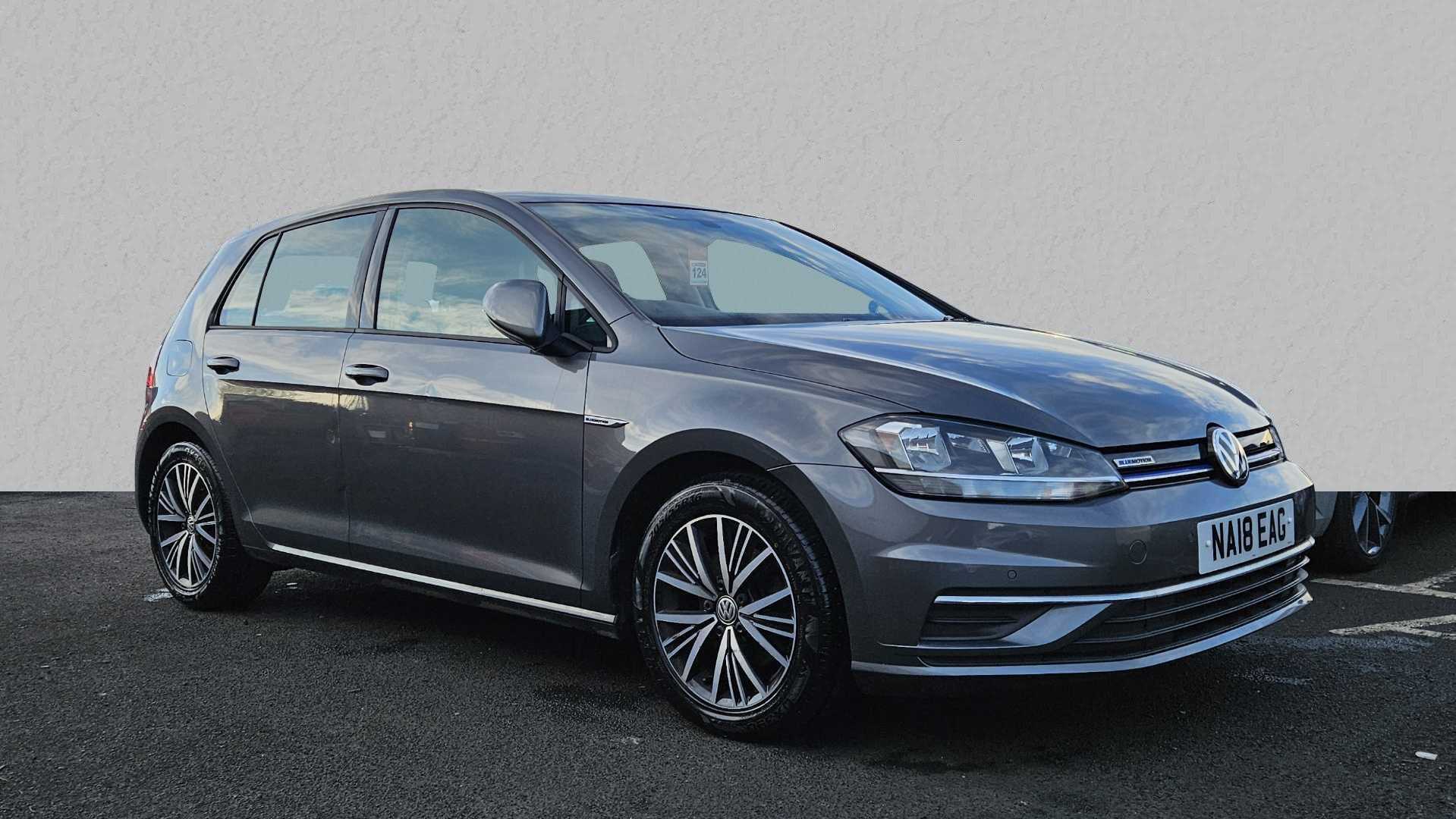 Main listing image - Volkswagen Golf