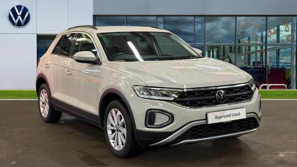 Main listing image - Volkswagen T-Roc