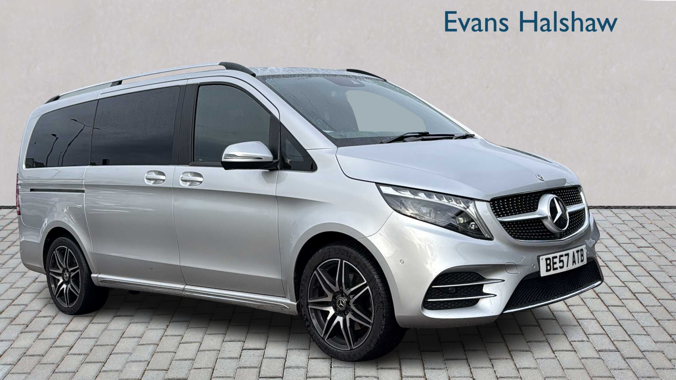 Main listing image - Mercedes-Benz V-Class