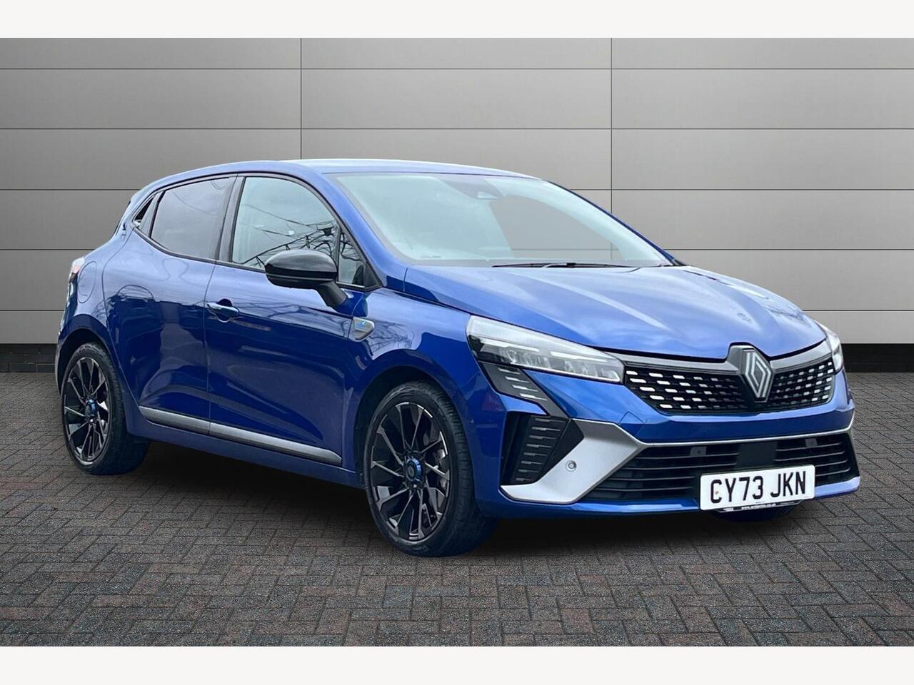 Main listing image - Renault Clio