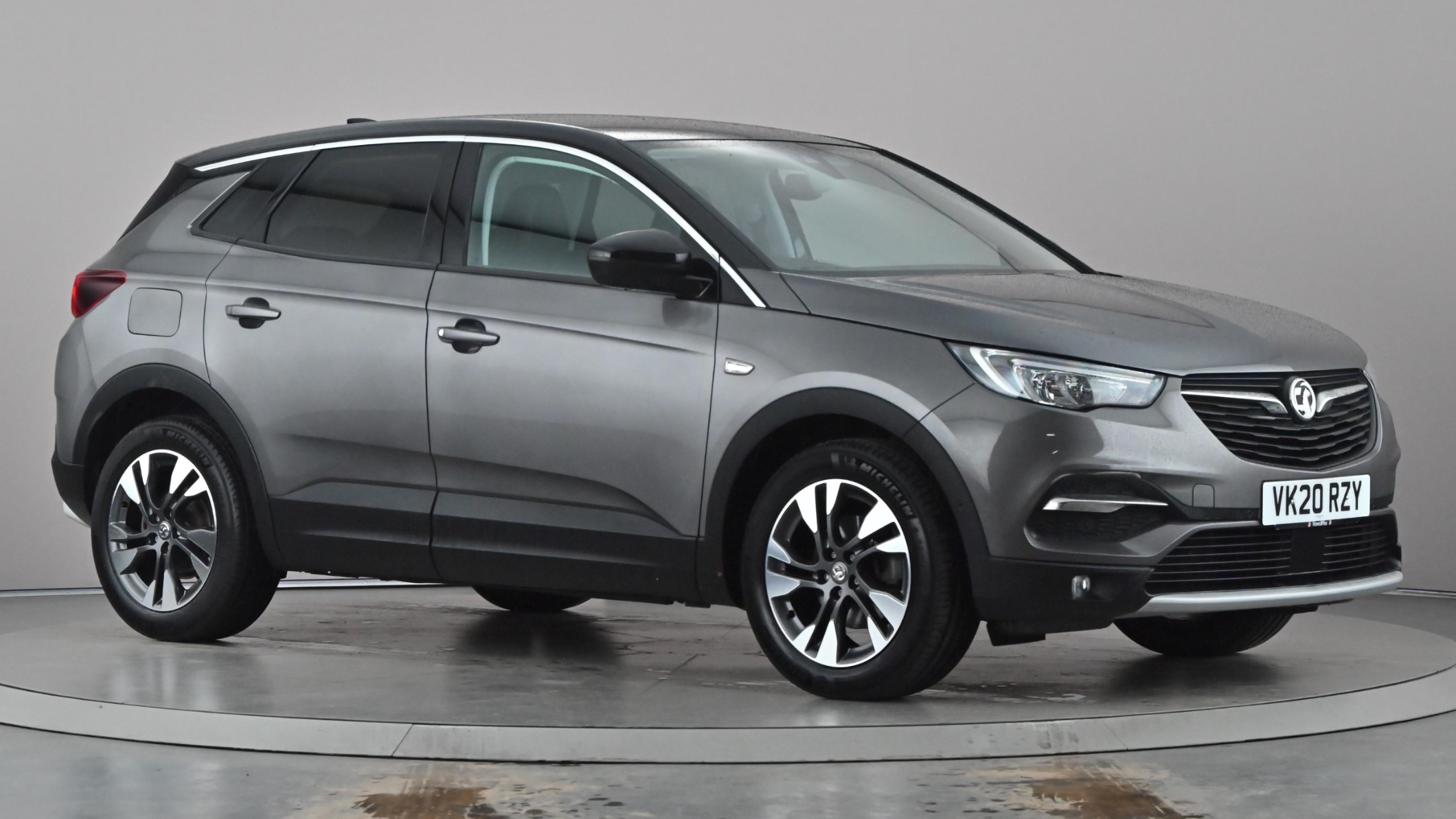 Main listing image - Vauxhall Grandland X