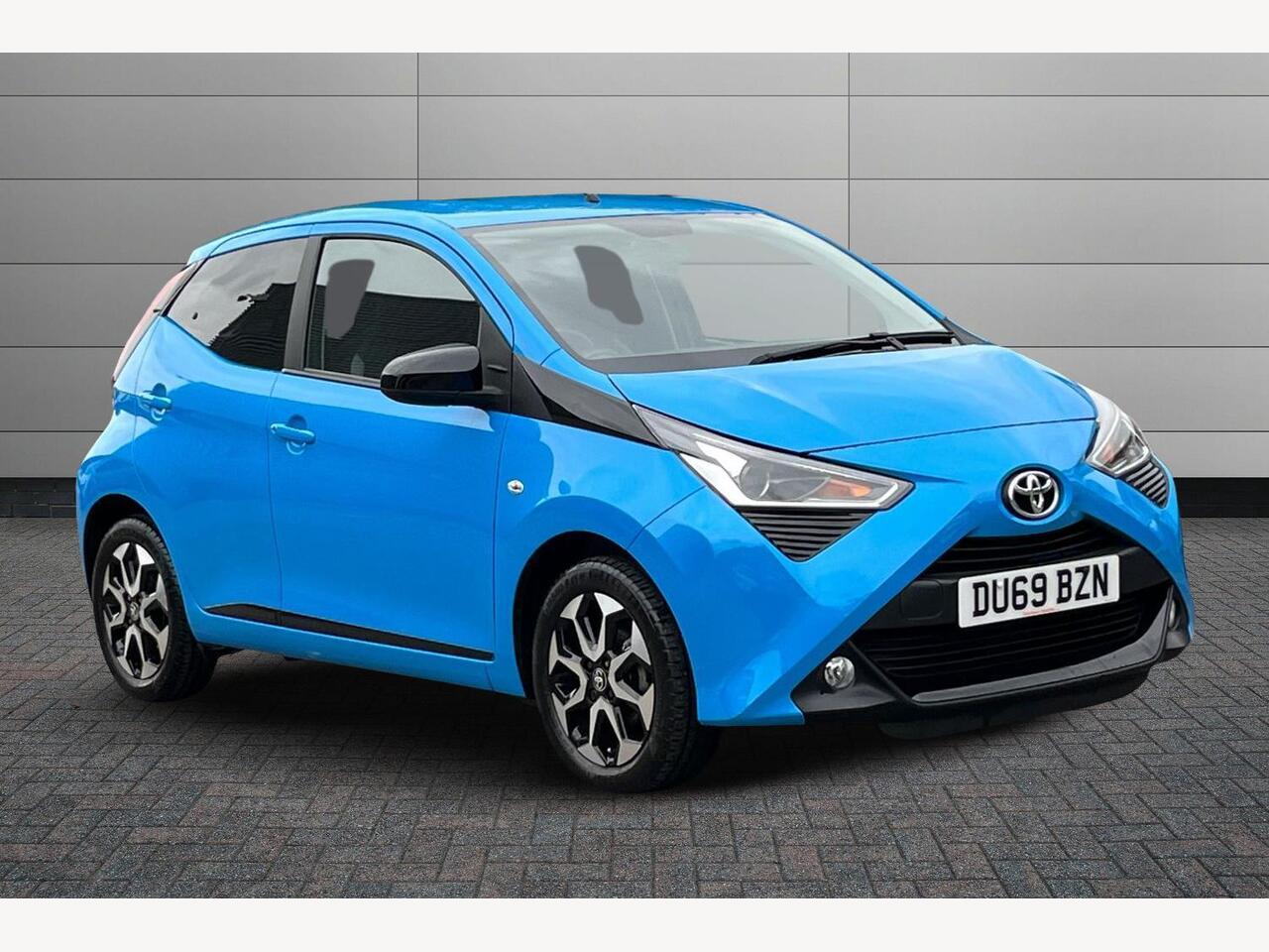Main listing image - Toyota Aygo