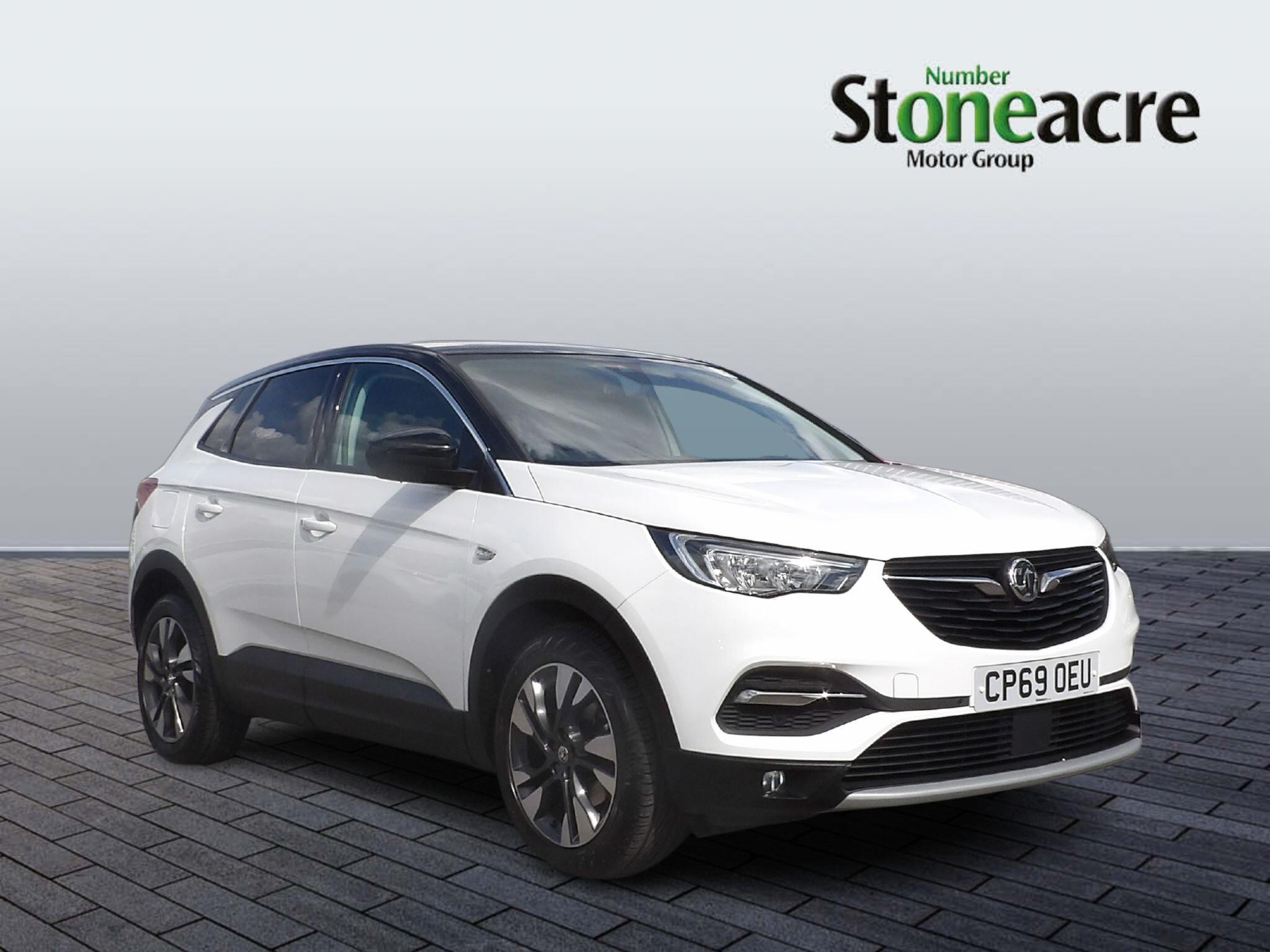 Main listing image - Vauxhall Grandland X