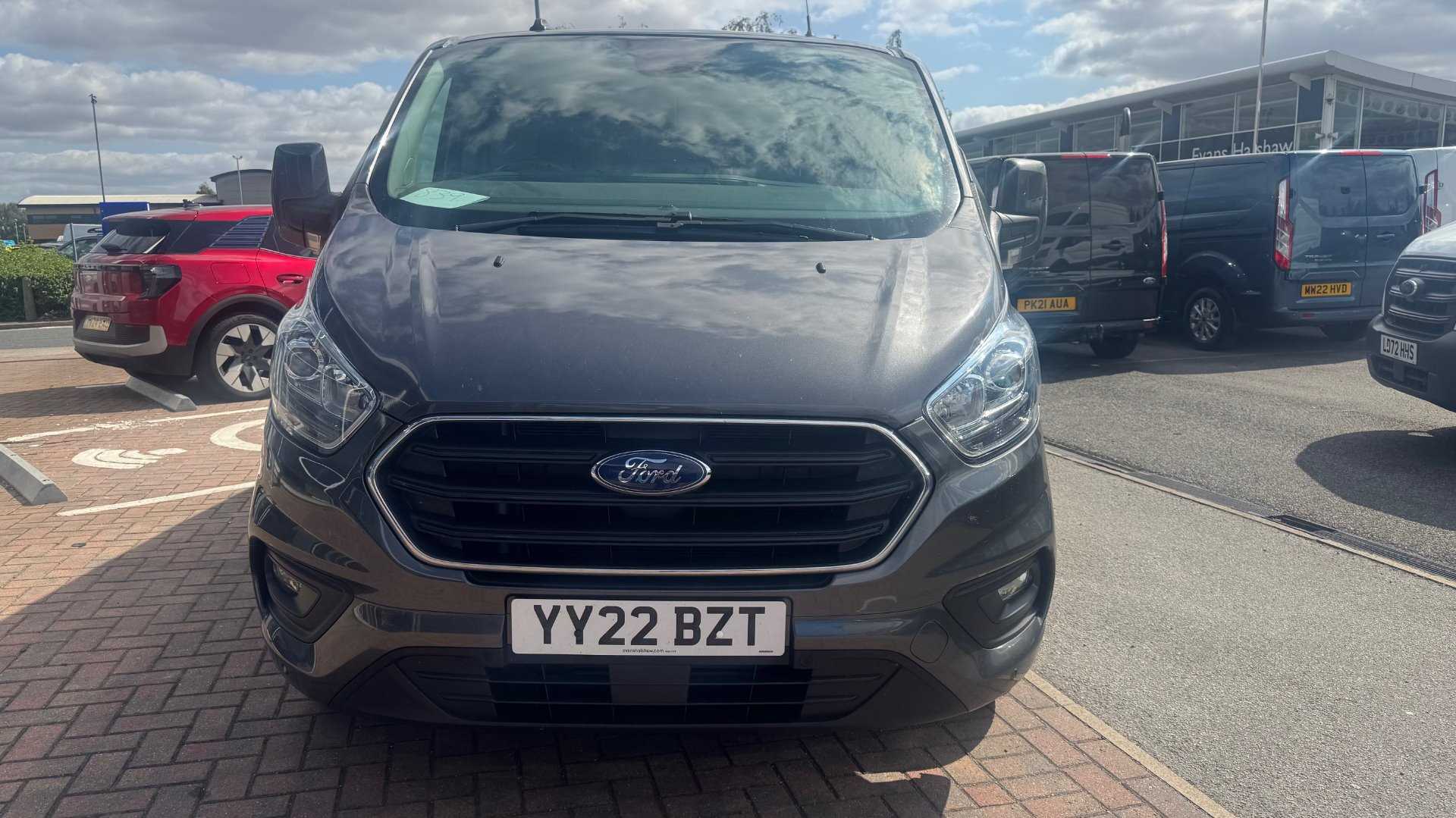 Main listing image - Ford Transit Custom