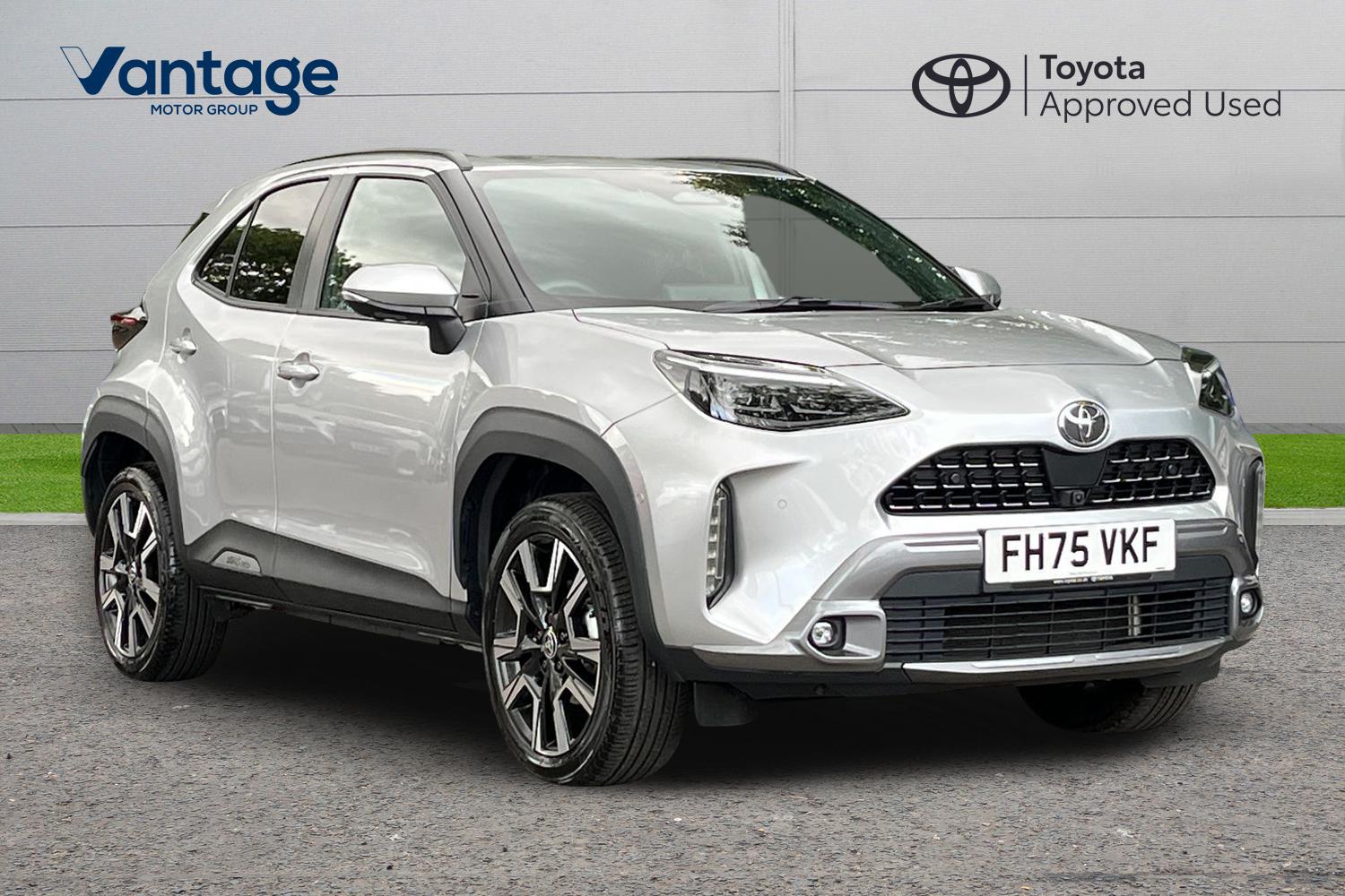 Main listing image - Toyota Yaris Cross