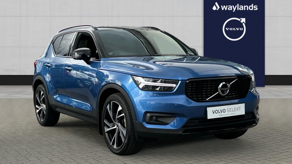 Main listing image - Volvo XC40