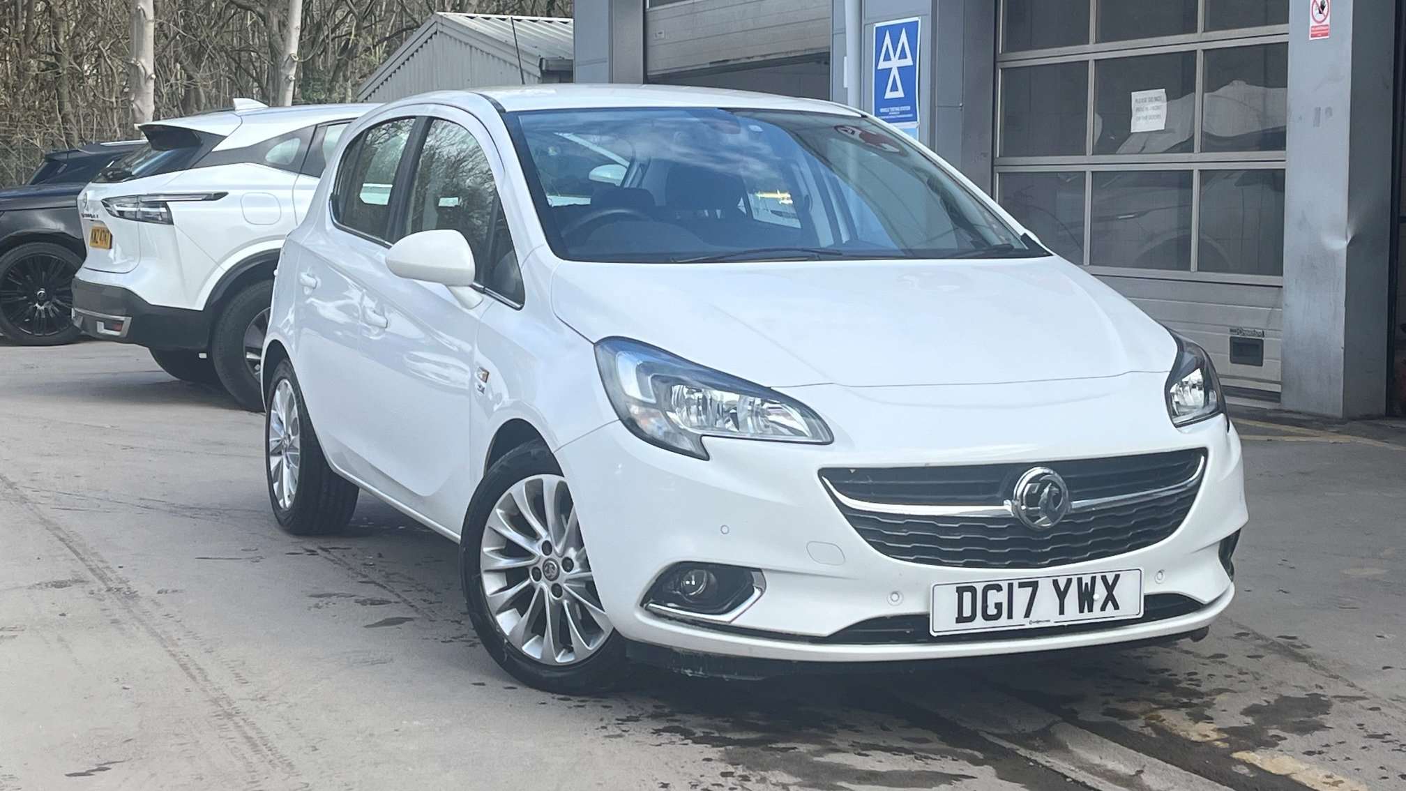 Main listing image - Vauxhall Corsa