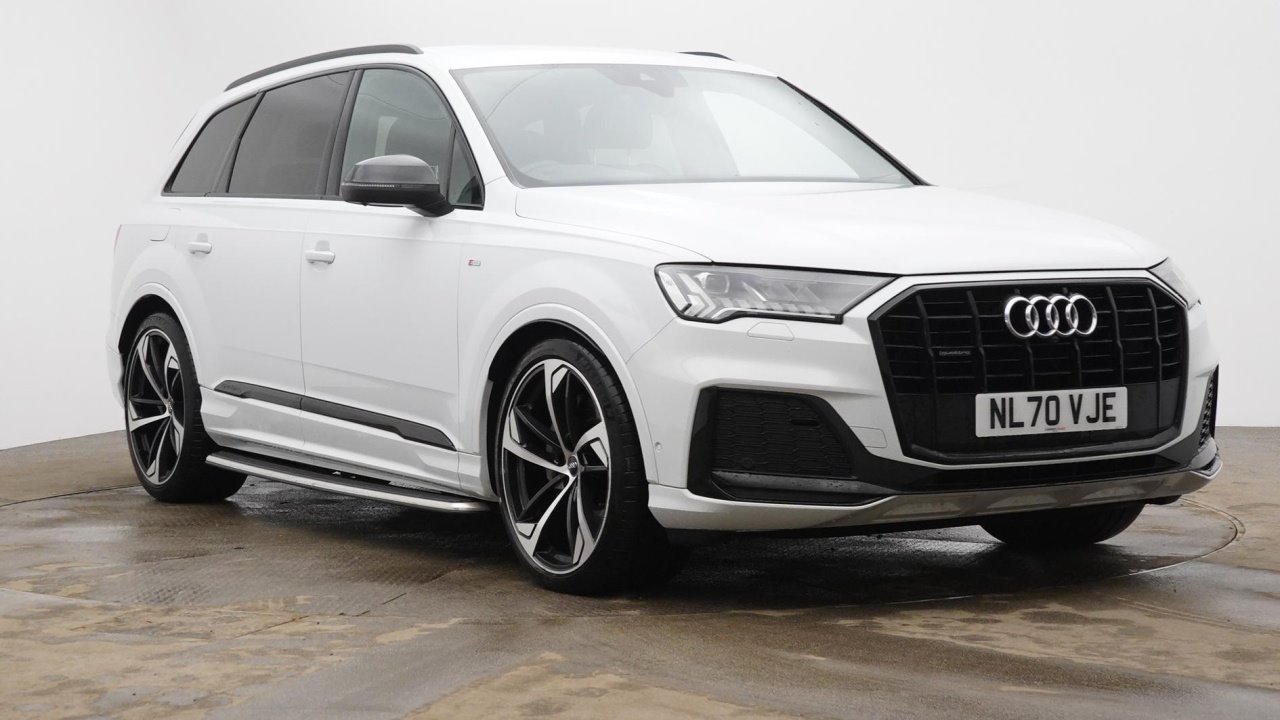 Main listing image - Audi Q7