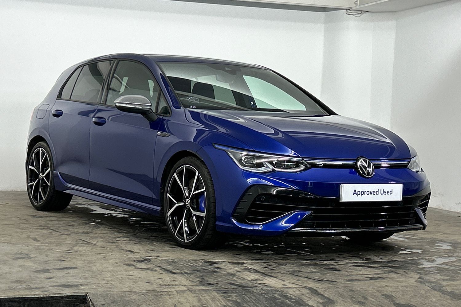 Main listing image - Volkswagen Golf R