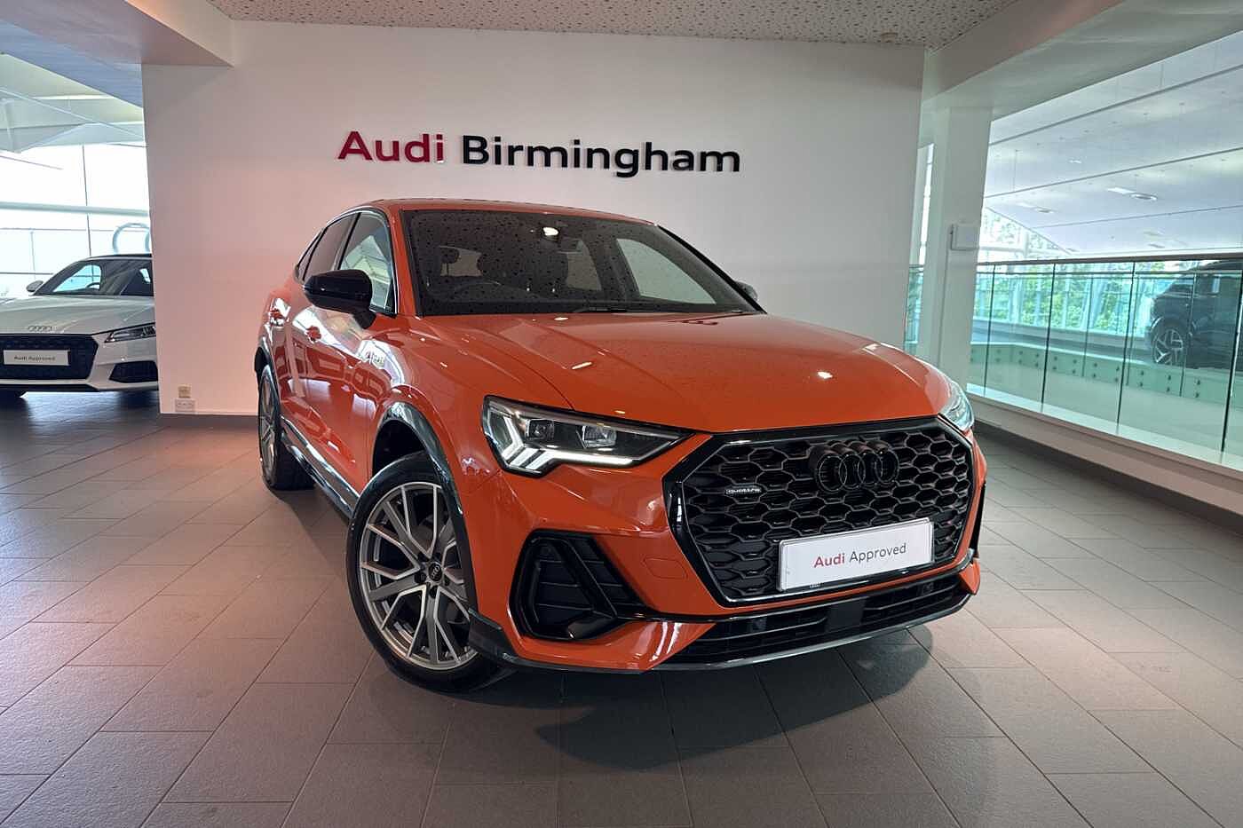 Main listing image - Audi Q3