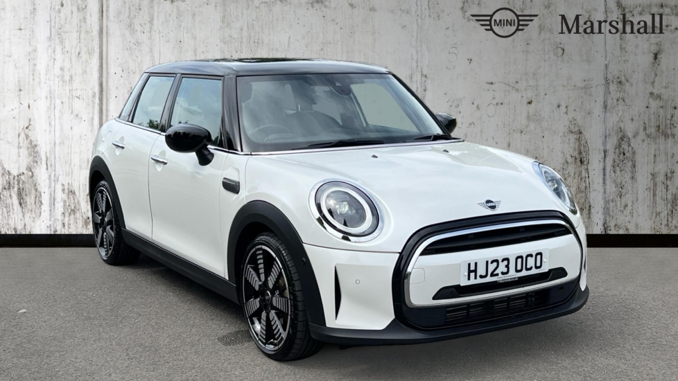 MINI HATCHBACK