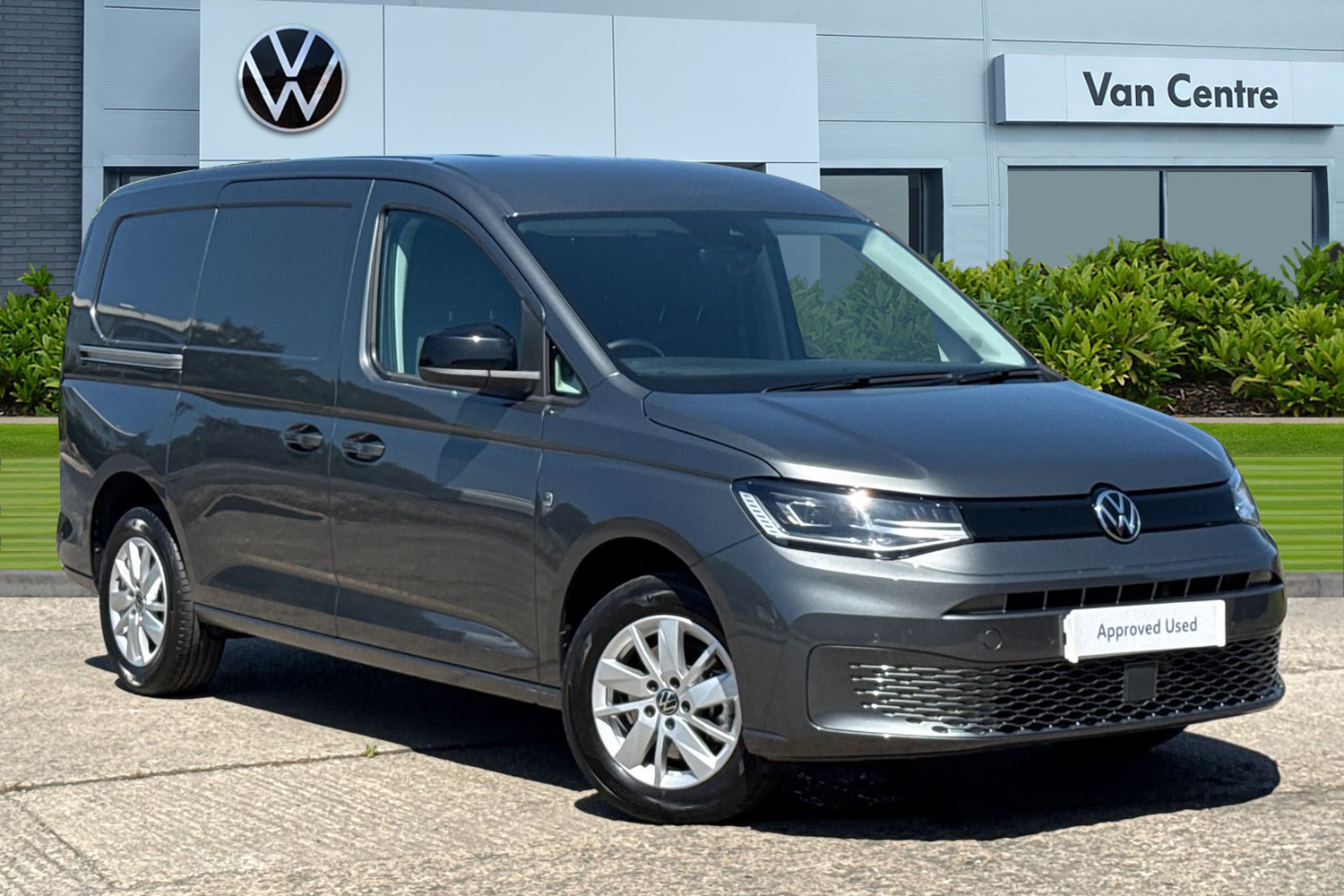 Main listing image - Volkswagen Caddy Maxi