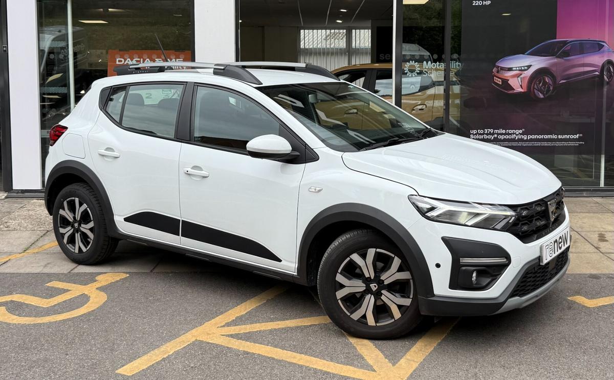 Main listing image - Dacia Sandero Stepway