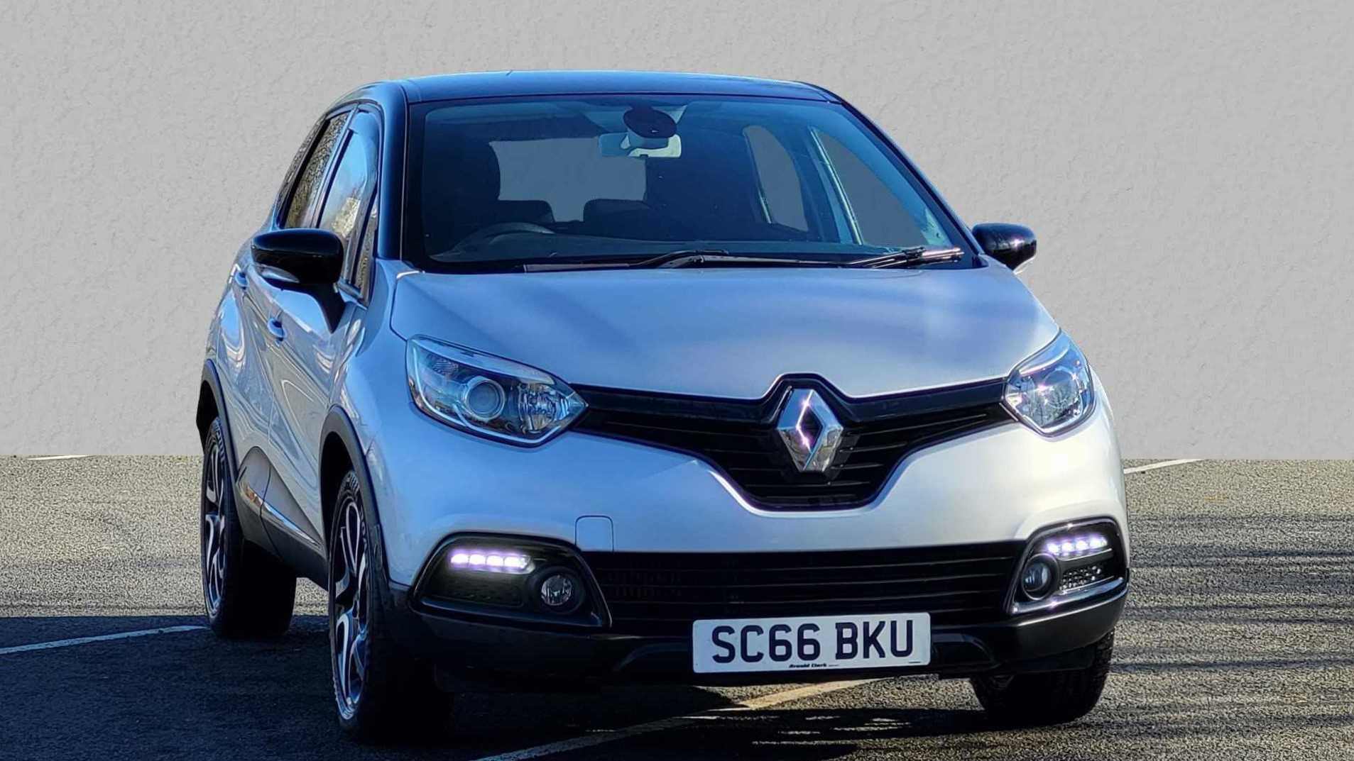 Main listing image - Renault Captur