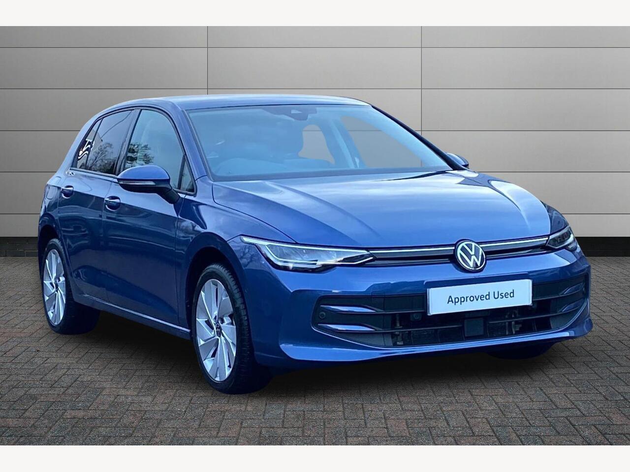 Main listing image - Volkswagen Golf