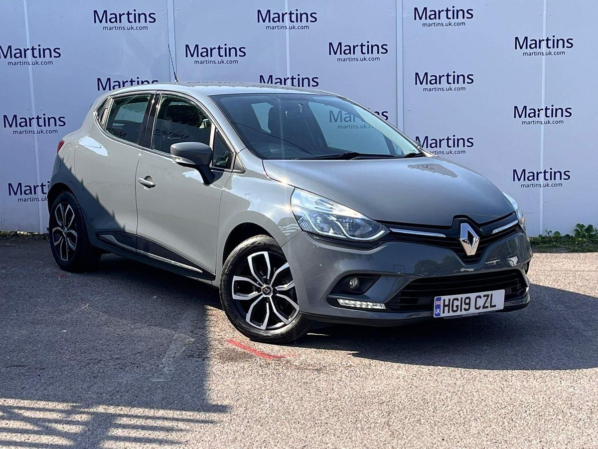 Main listing image - Renault Clio