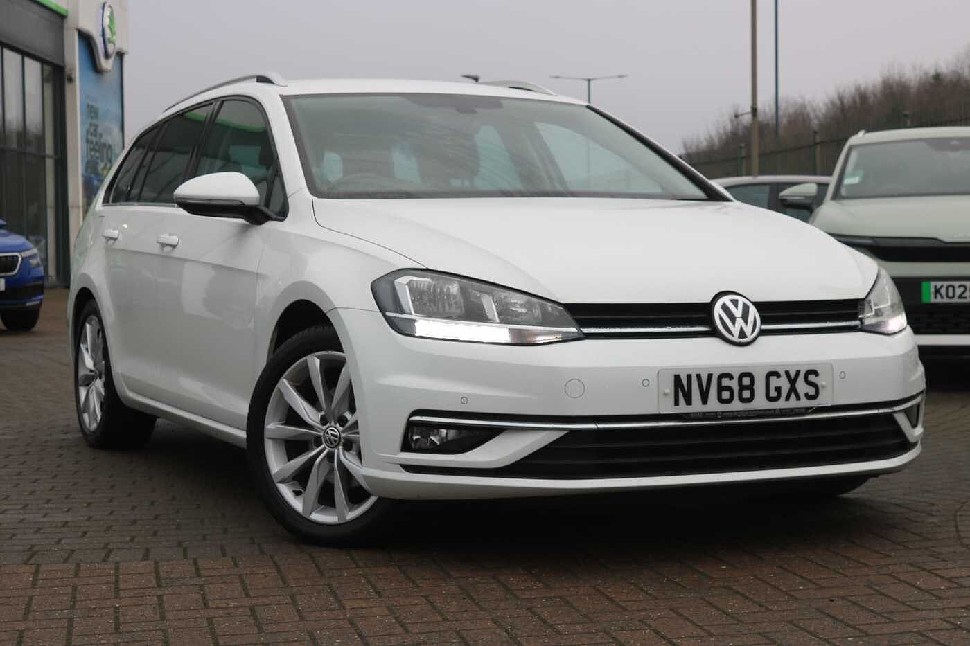 Main listing image - Volkswagen Golf Estate