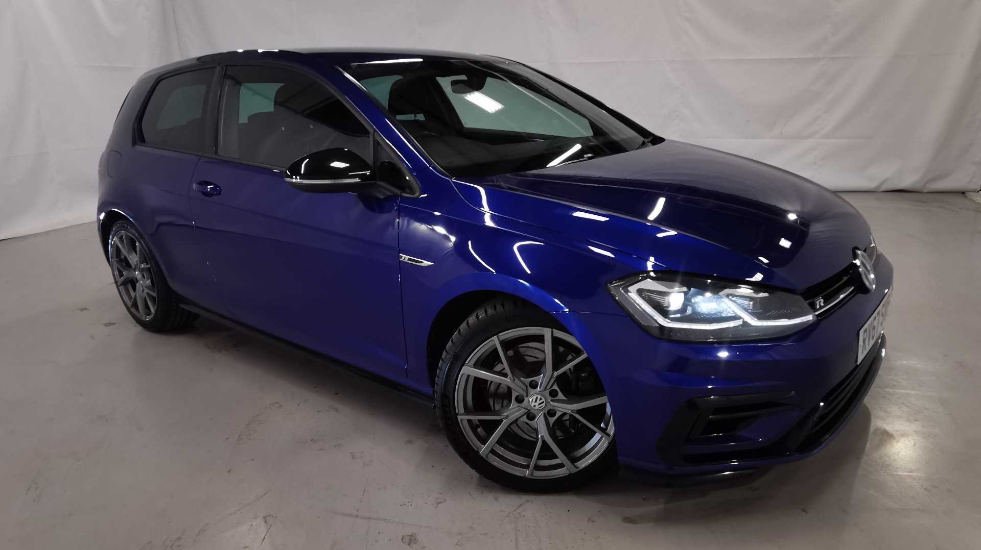 Main listing image - Volkswagen Golf R