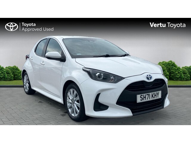 Main listing image - Toyota Yaris