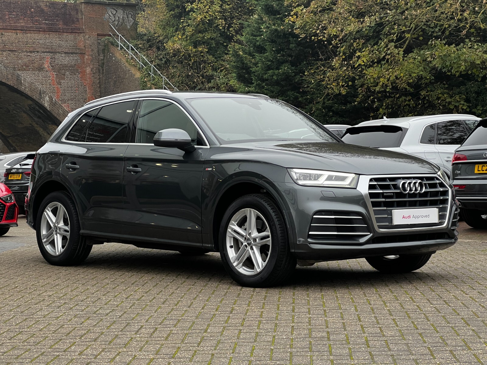 Main listing image - Audi Q5