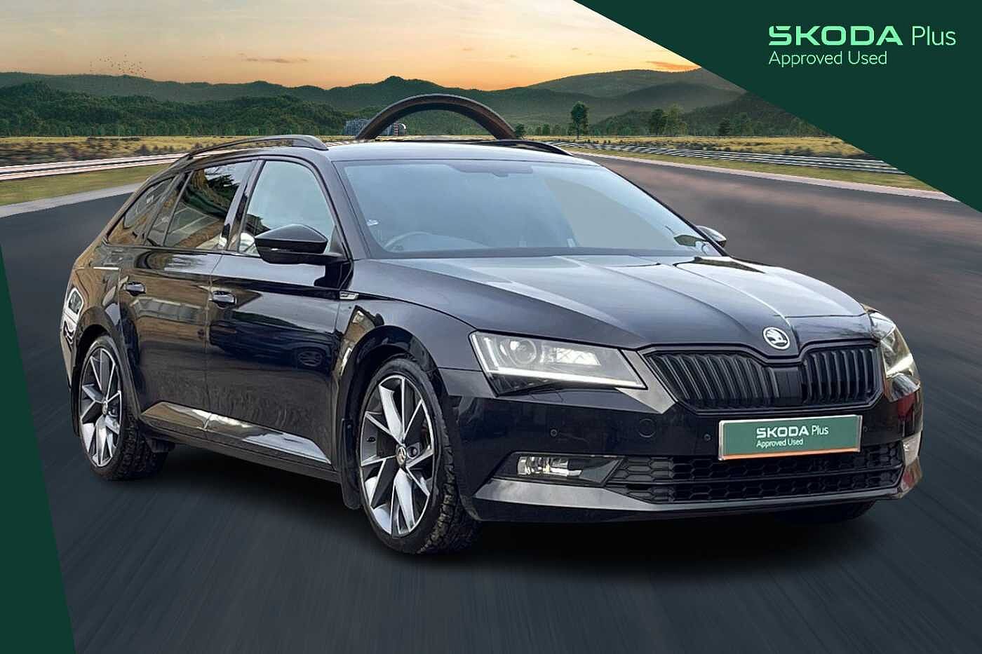 Main listing image - Skoda Superb Estate