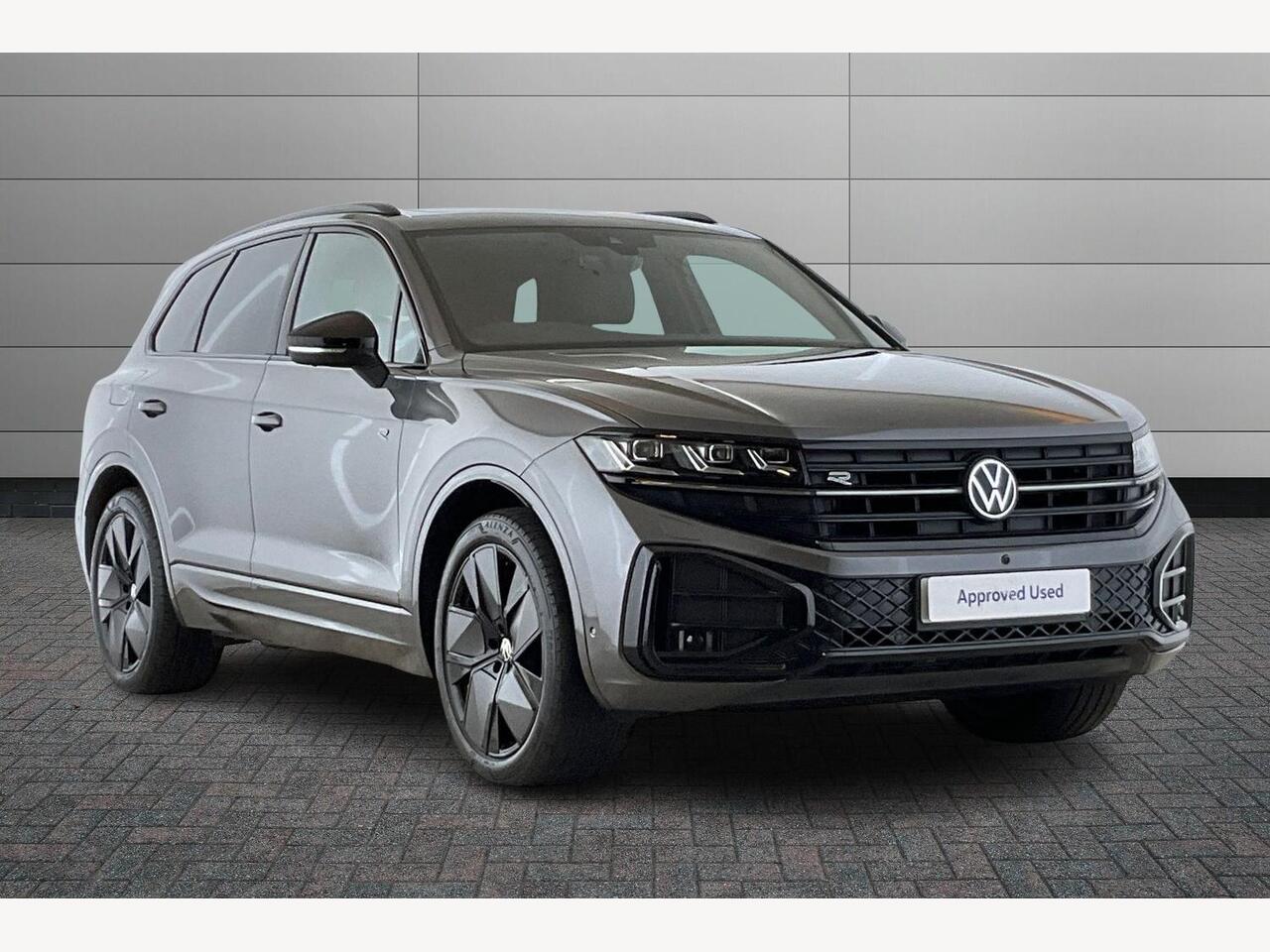Main listing image - Volkswagen Touareg