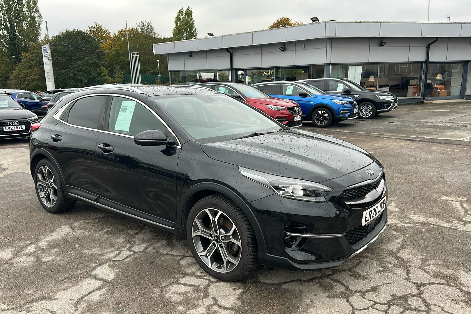 Main listing image - Kia XCeed