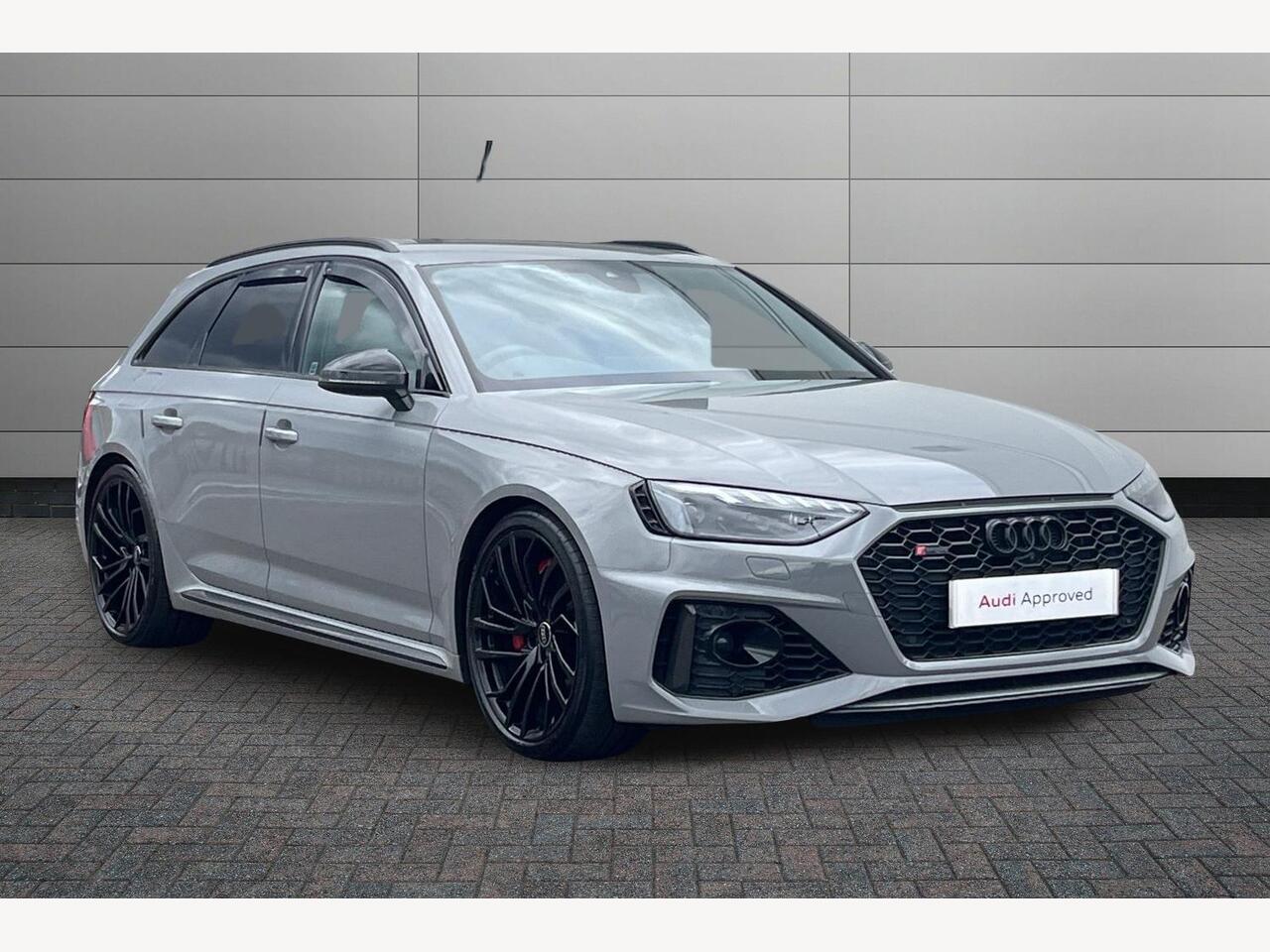 Main listing image - Audi RS4