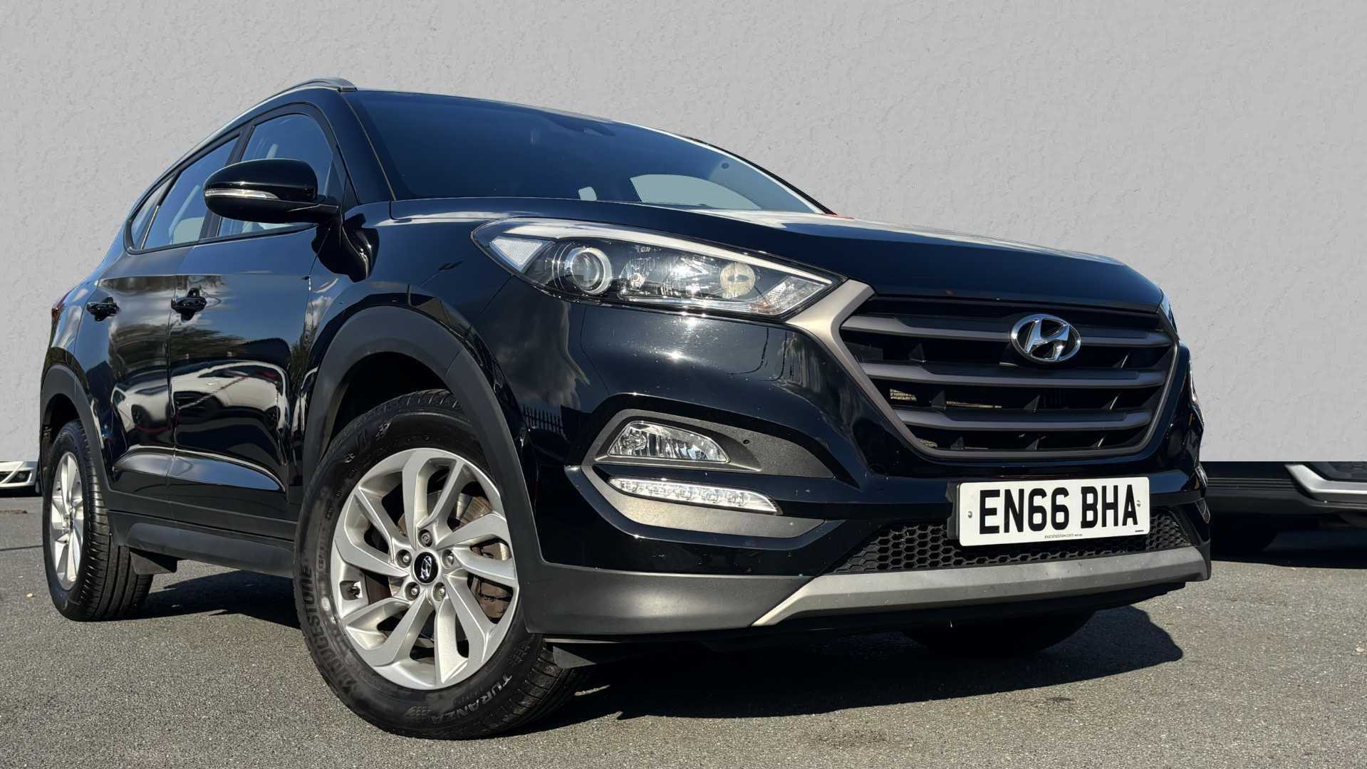 Main listing image - Hyundai Tucson