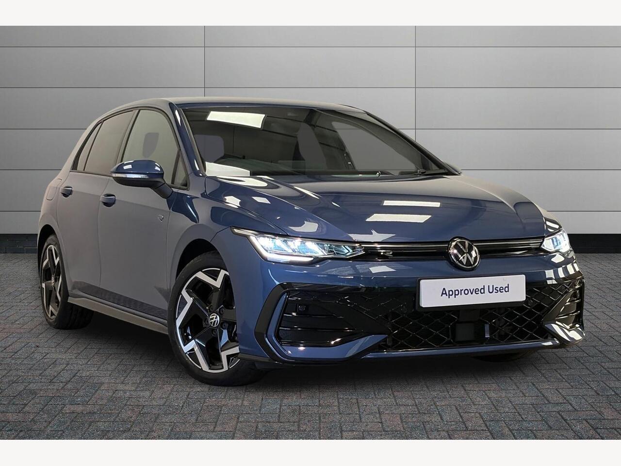 Main listing image - Volkswagen Golf